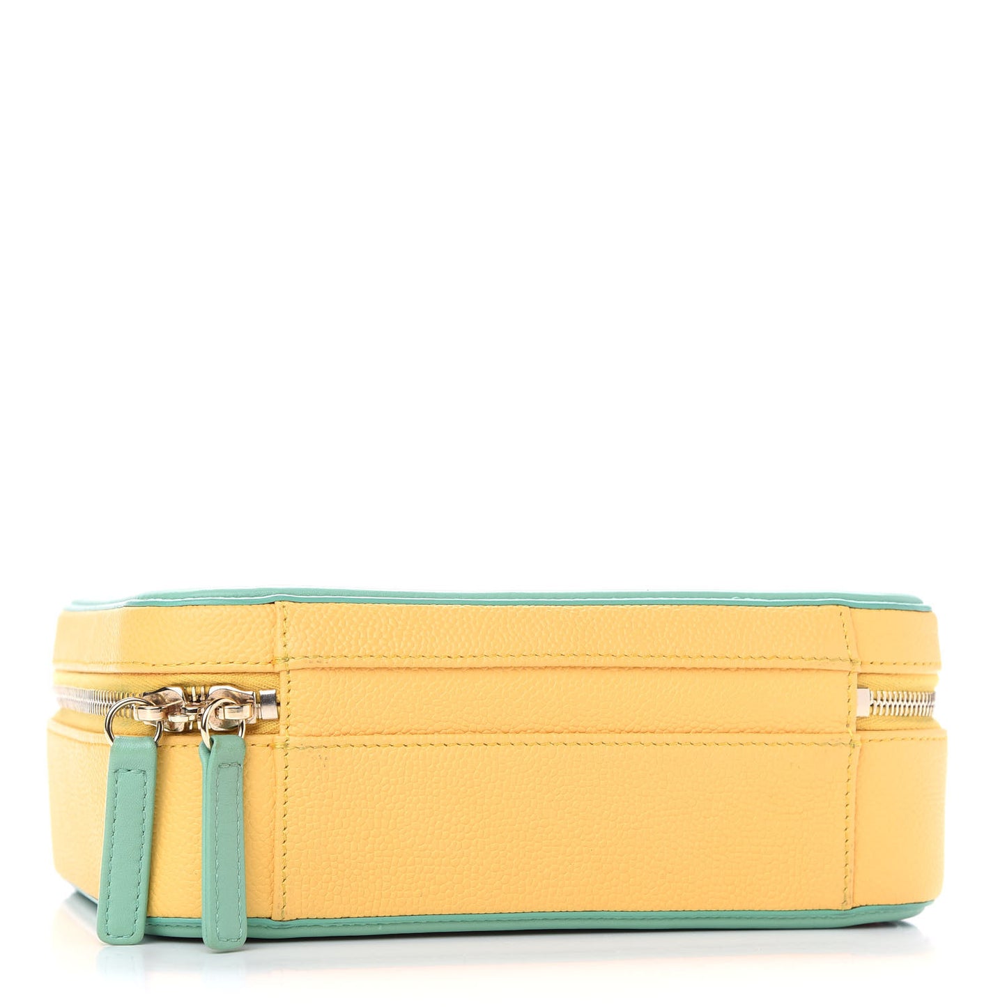 Caviar Quilted Medium CC Filigree Vanity Case Multicolor