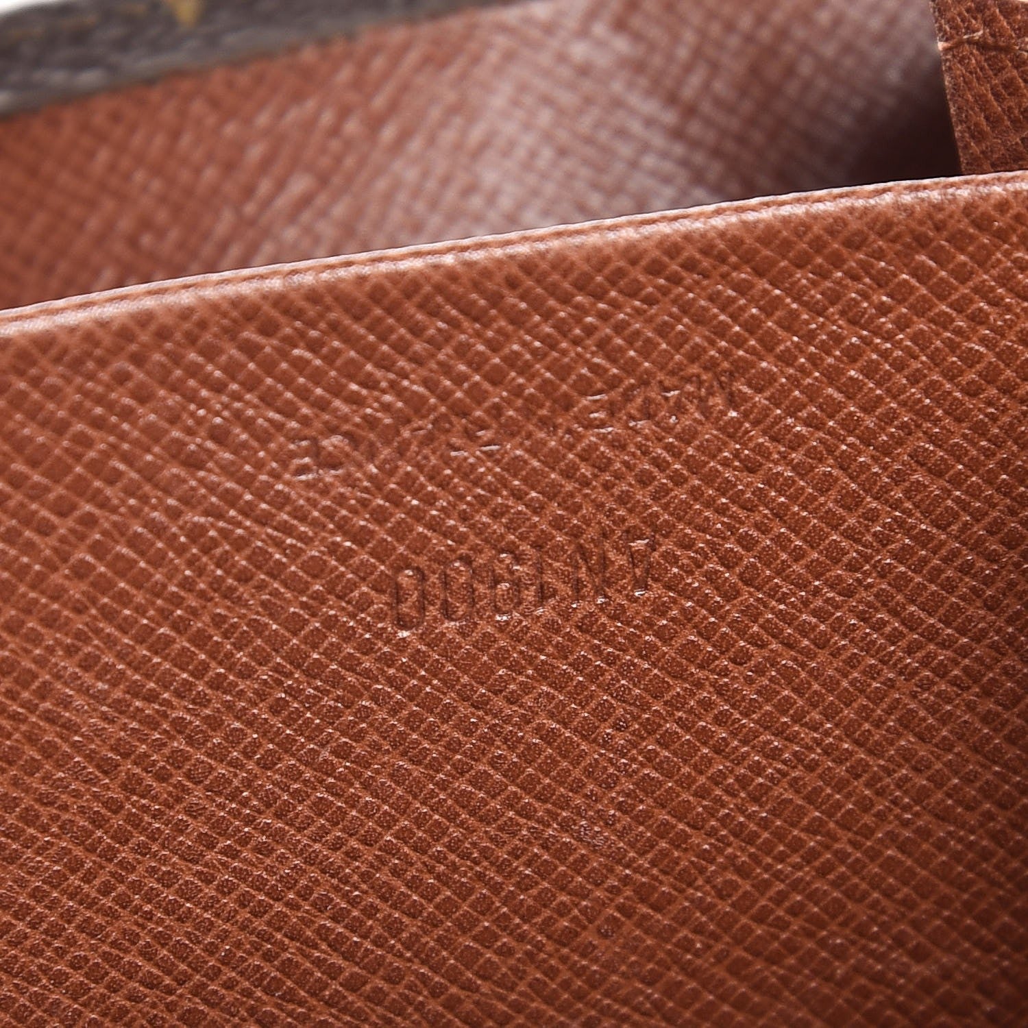 Louis Vuitton Monogram Porte-Monnaie Billets Cartes Credit Wallet 7 of 8