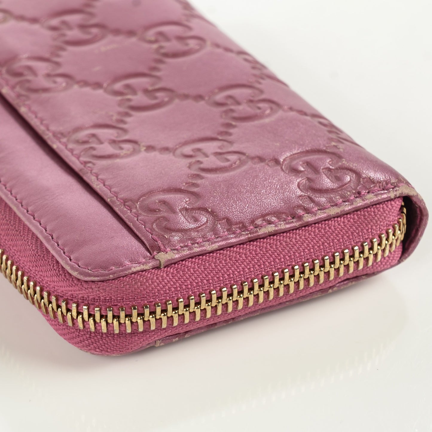 Guccissima Heart Detail Zip Around Card Case Pink