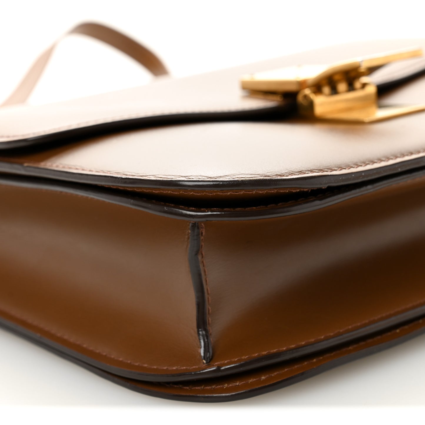 Box Calfskin Medium Classic Box Flap Bag Camel