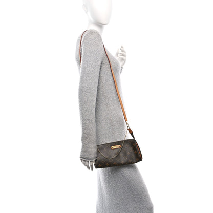 Louis Vuitton Monogram Eva Clutch 2 of 9