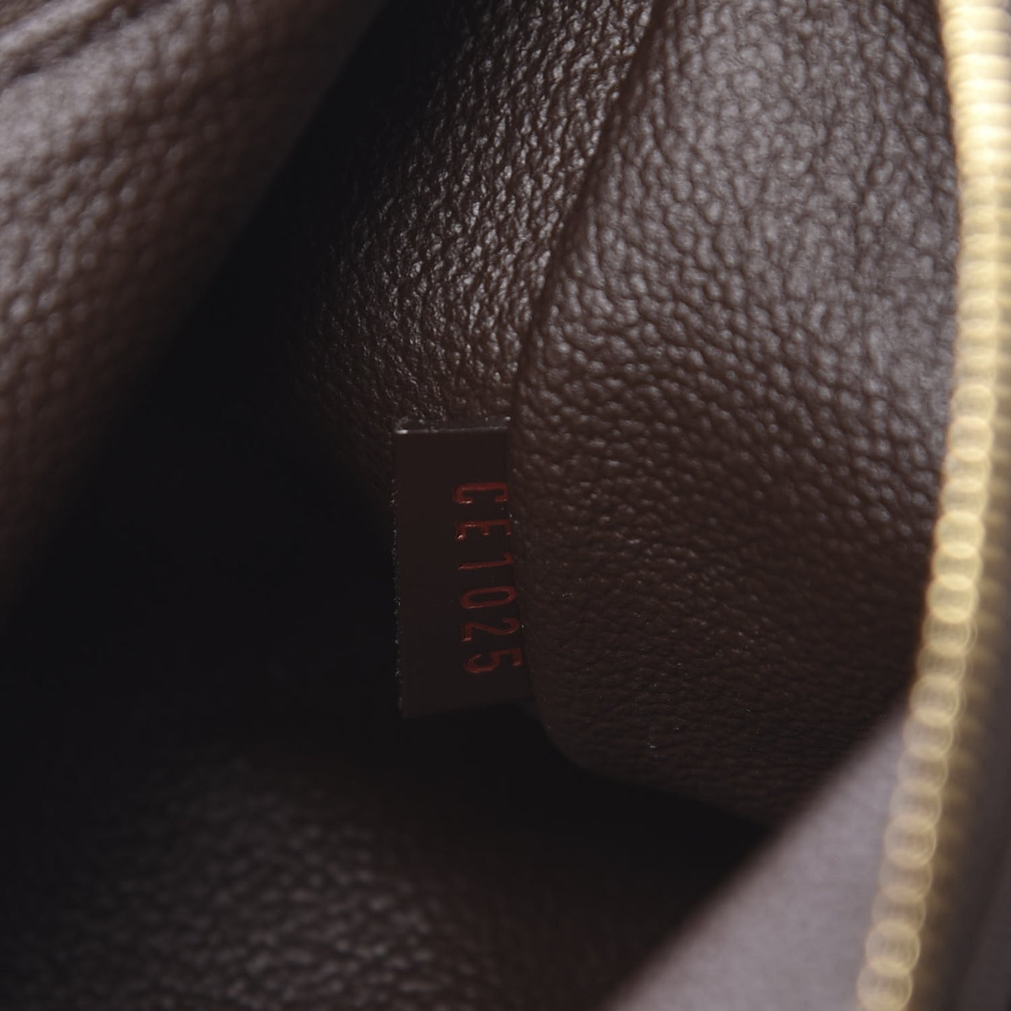 Damier Ebene Vaslav Toiletry Pouch
