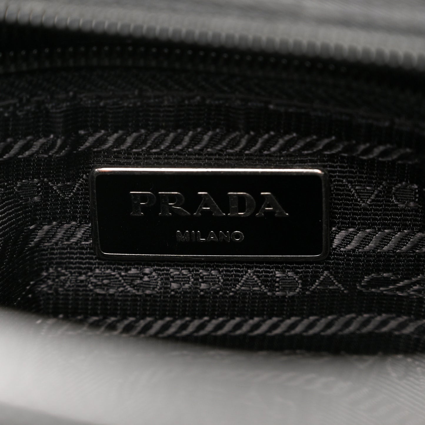 Nylon Flat Messenger Bag Black