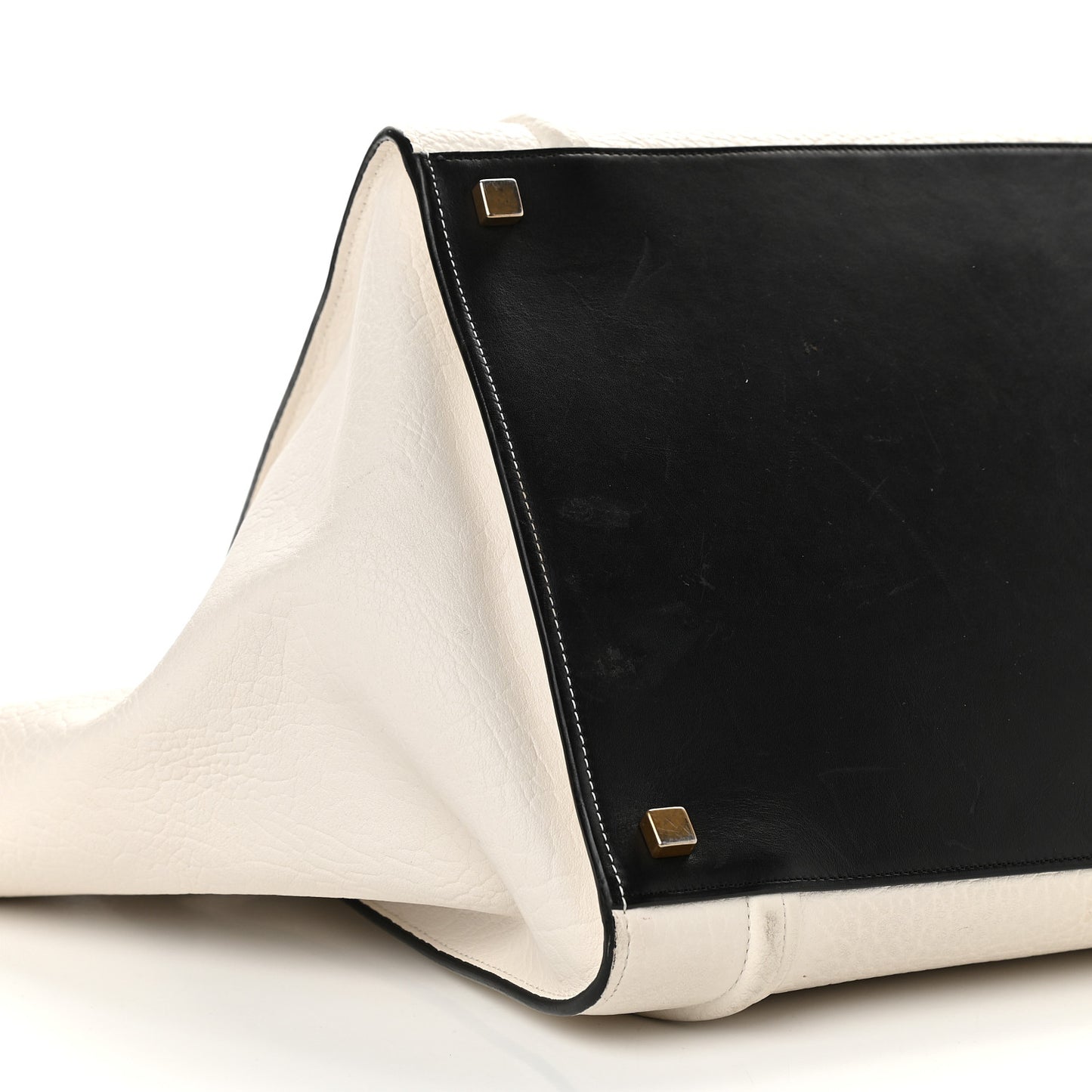 Bullhide Medium Phantom Luggage White