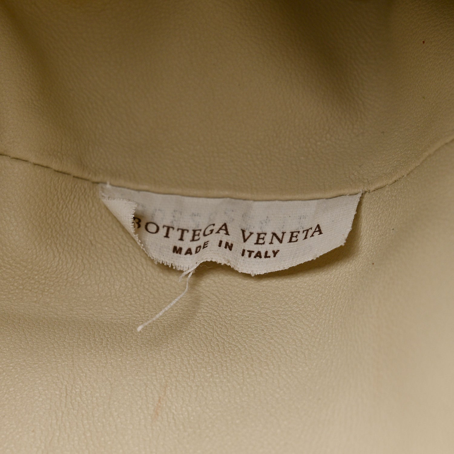 Bottega Veneta Metallic Crinkled Lambskin The Pouch Oversized Clutch Oro 7 of 11