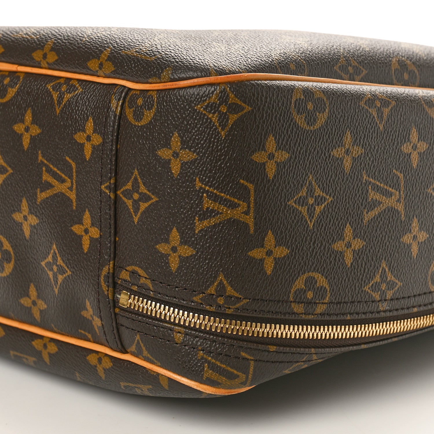Louis Vuitton Monogram Excursion Shoe Bag 10 of 11