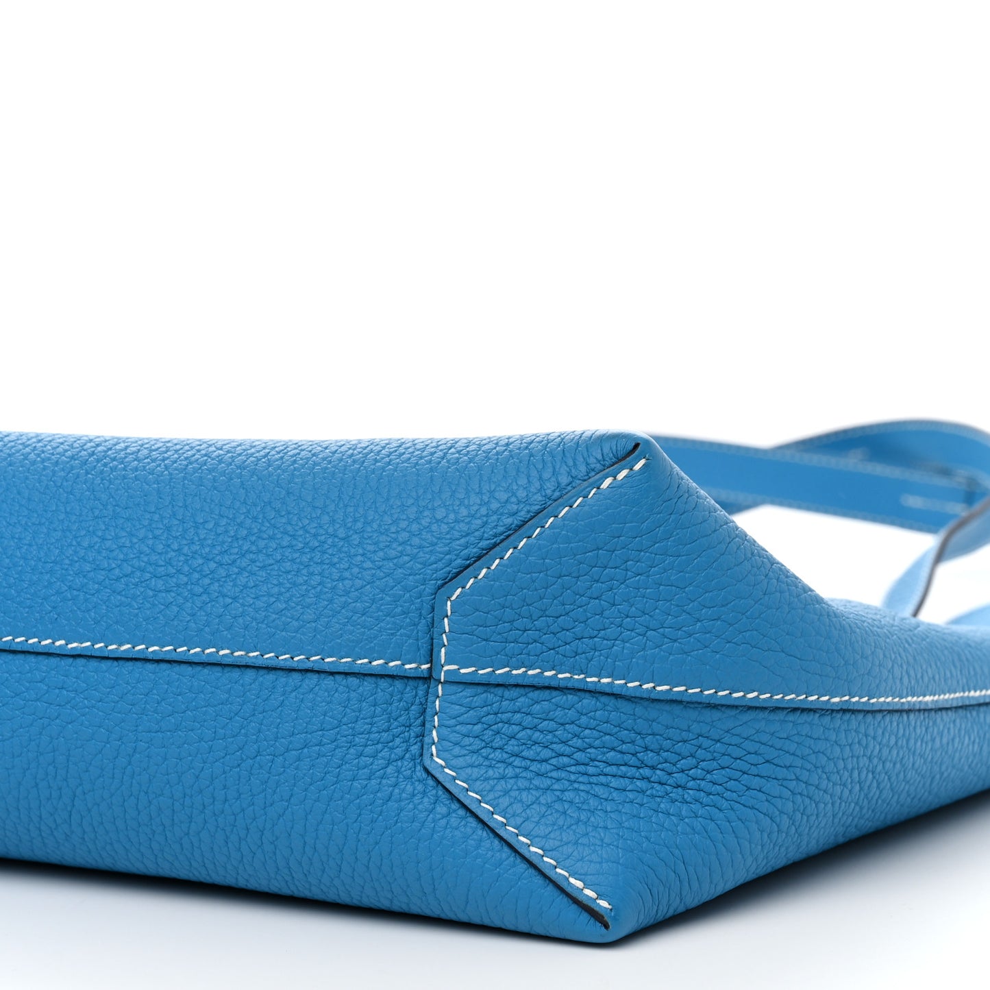 Taurillon Clemence Cabasellier 31 Bleu Frida
