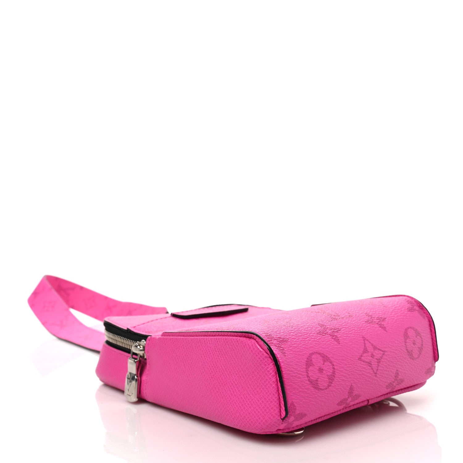 Louis Vuitton Taigarama Outdoor Slingbag Fuchsia 4 of 9