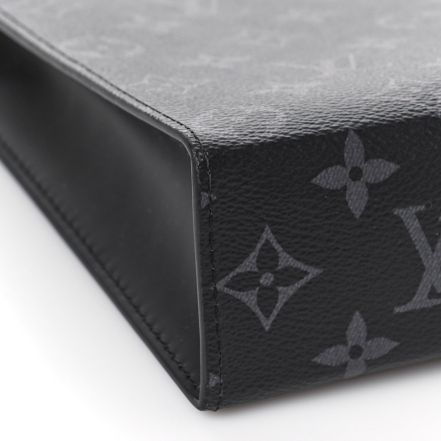 Monogram Eclipse Pochette Voyage MM