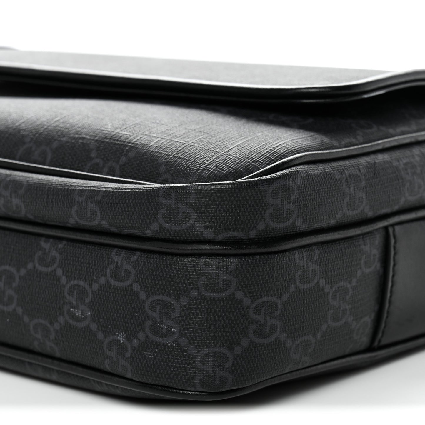 GG Supreme Monogram Small Crossbody Bag Black