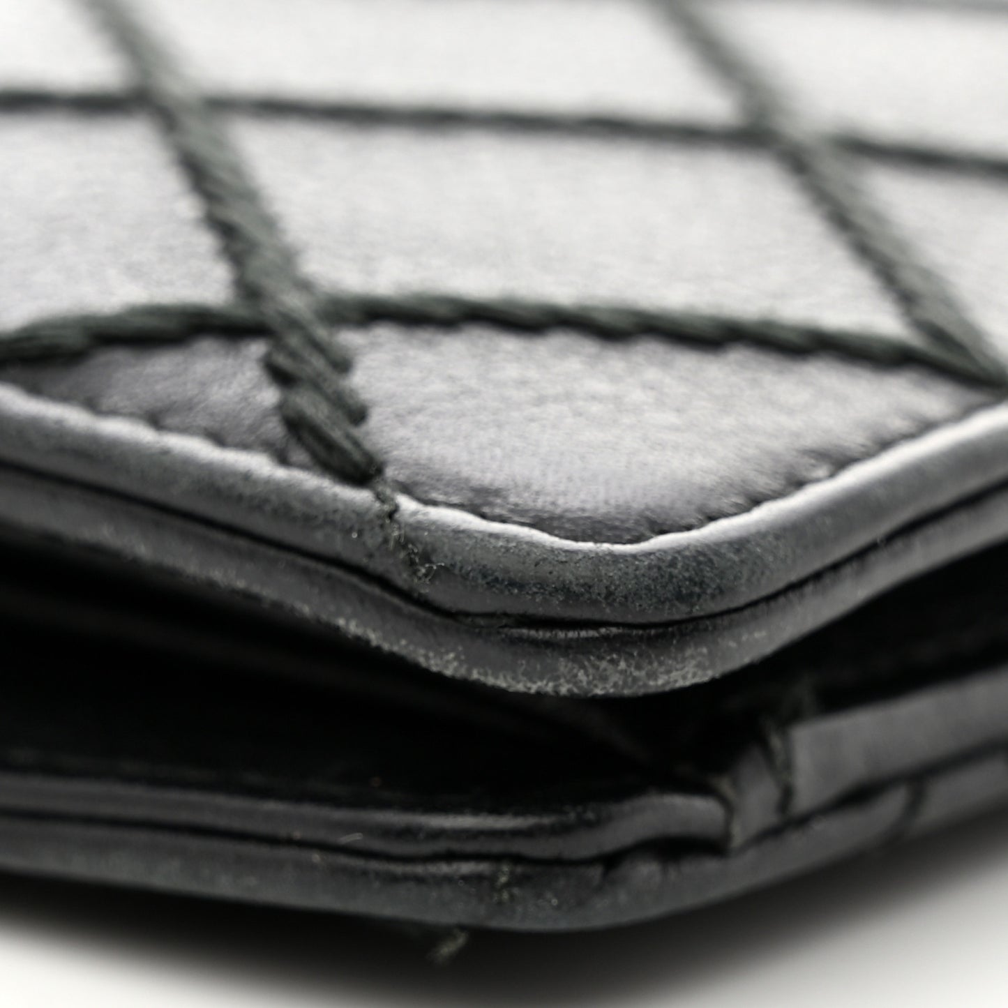 Distressed Caviar Stitched Yen Wallet Black