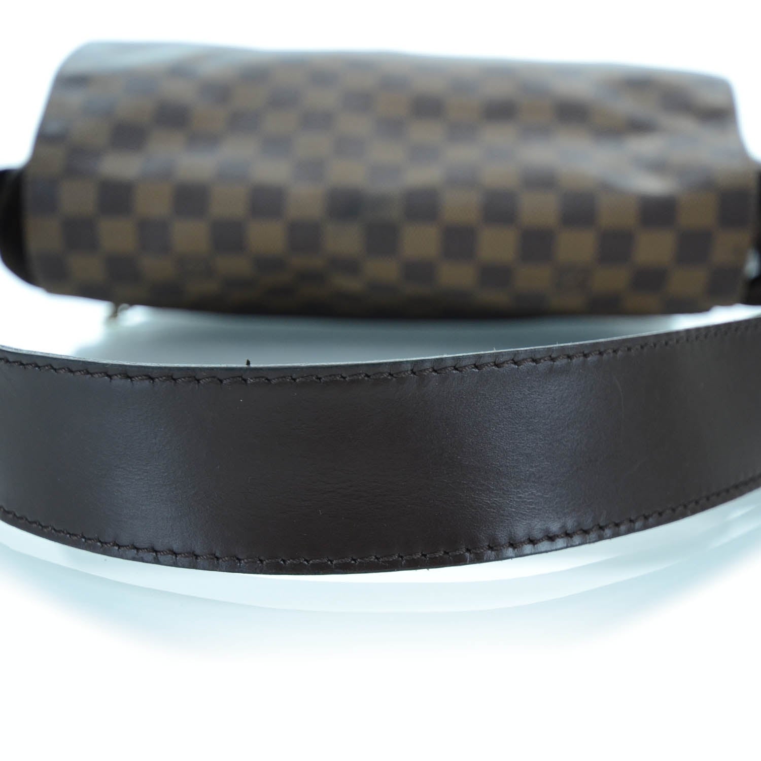 Louis Vuitton Damier Ebene Bastille Messenger 4 of 8
