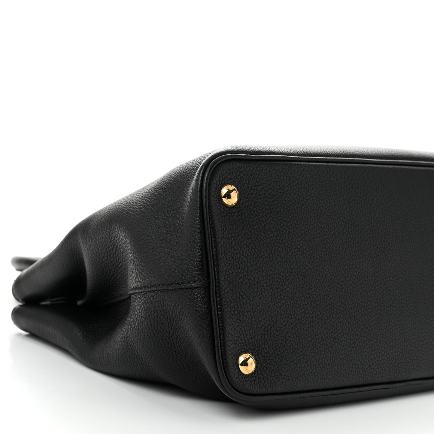 Vitello Phenix Shoulder Bag Black