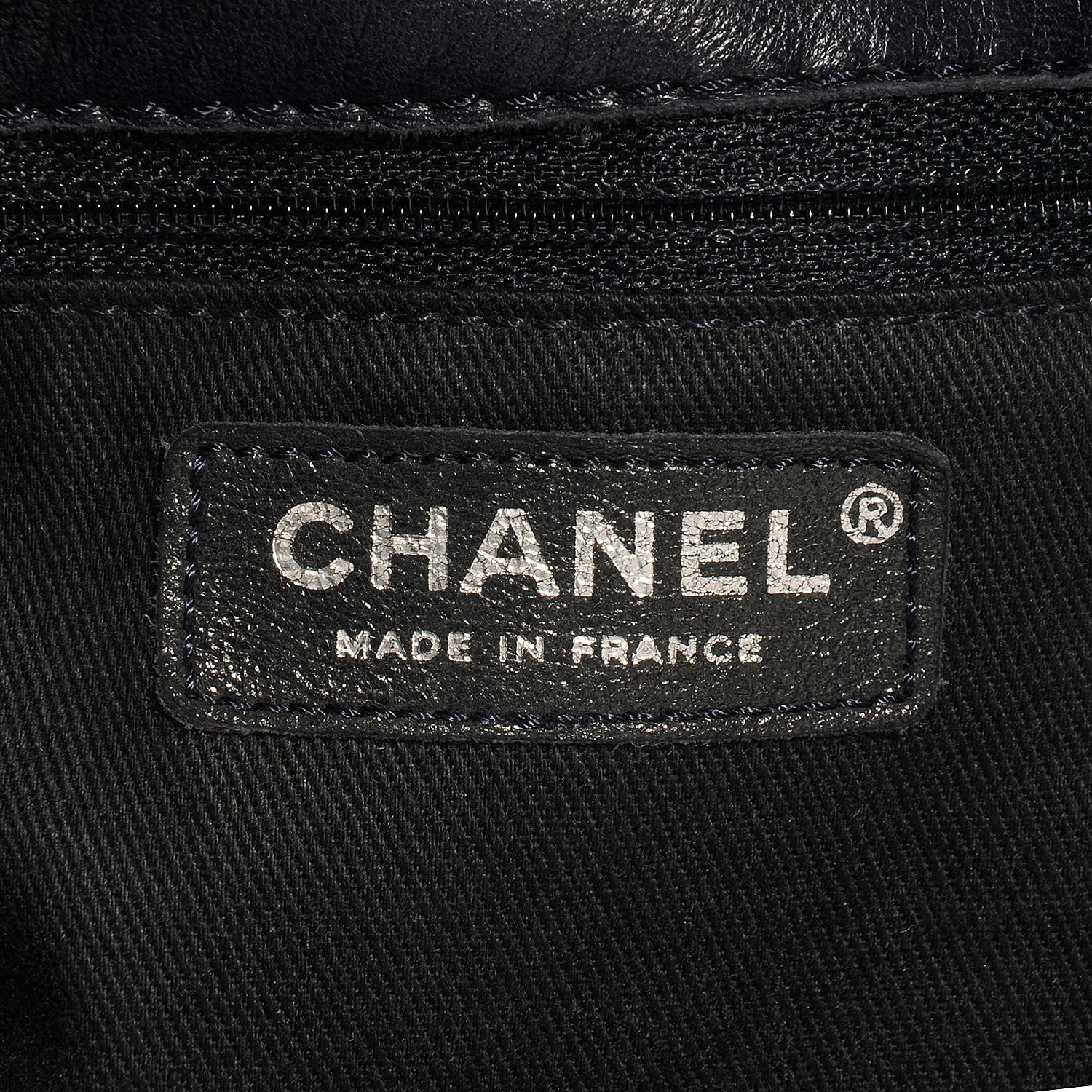 Chanel Lambskin Sensual Hobo Dark Navy 6 of 7