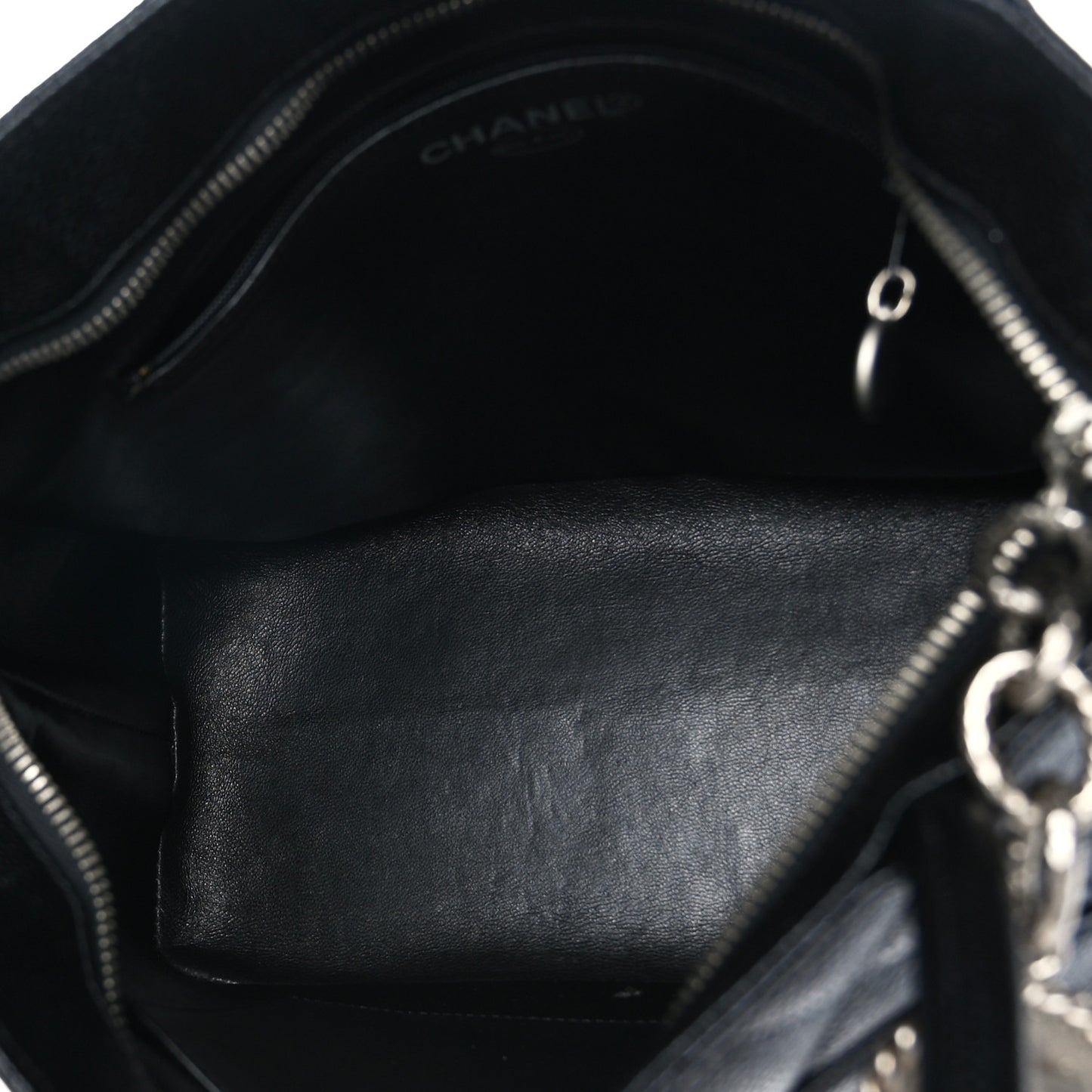 Caviar Quilted Medallion Tote Black
