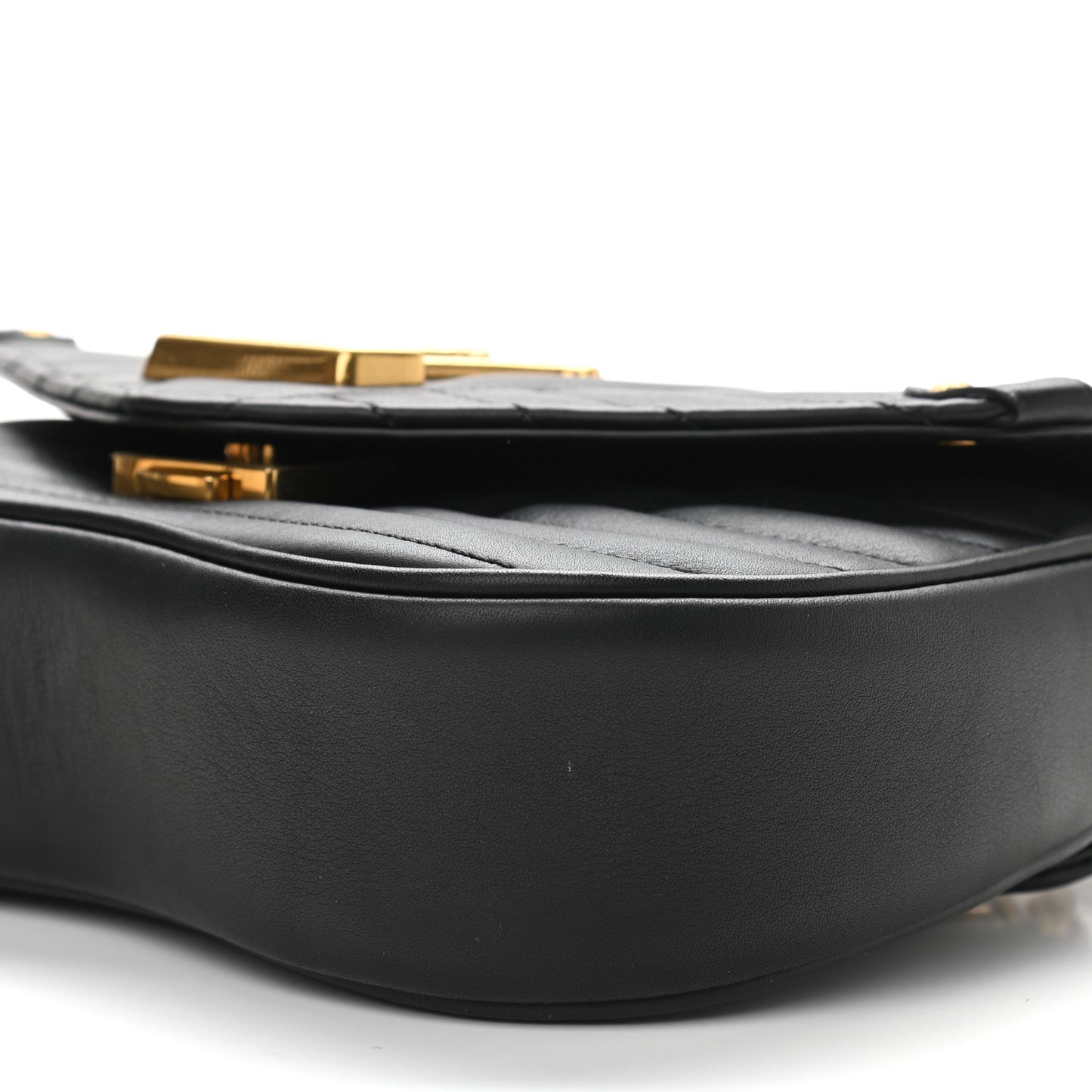 Calfskin New Wave Chain PM Black