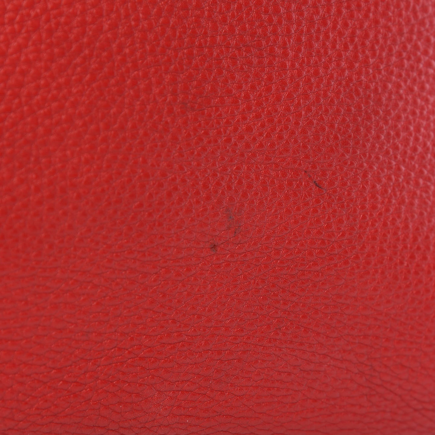 Pebbled Calfskin Medium Soho Chain Shoulder Bag Tabasco Red