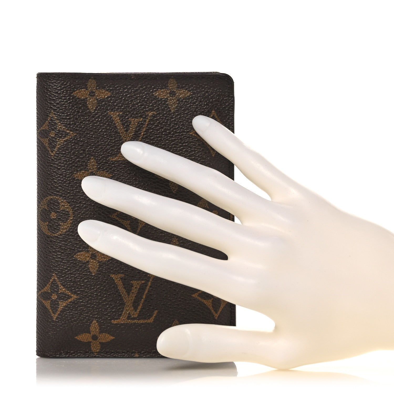 Louis Vuitton Monogram Passport Cover Wallet 2 of 7
