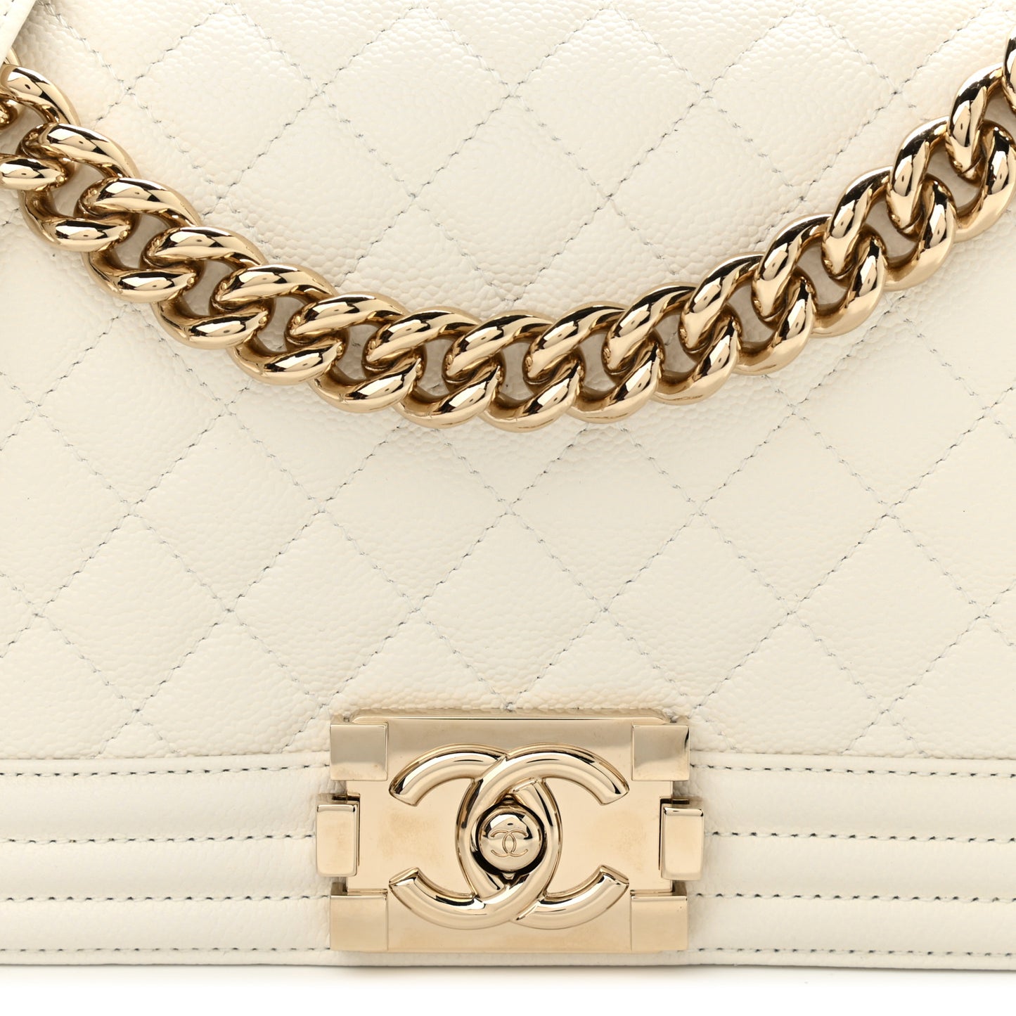 Caviar Quilted Medium Boy Flap White
