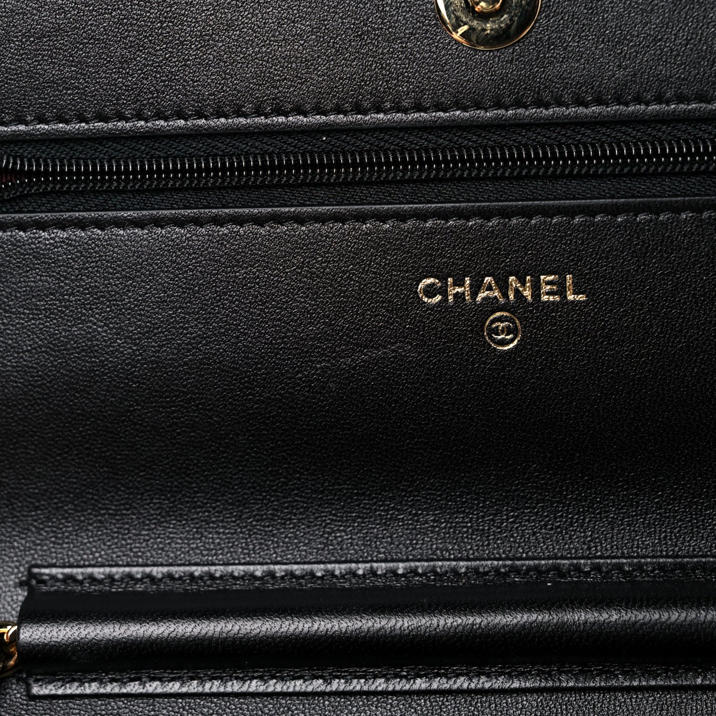 Lambskin Quilted Wallet On Chain WOC Black