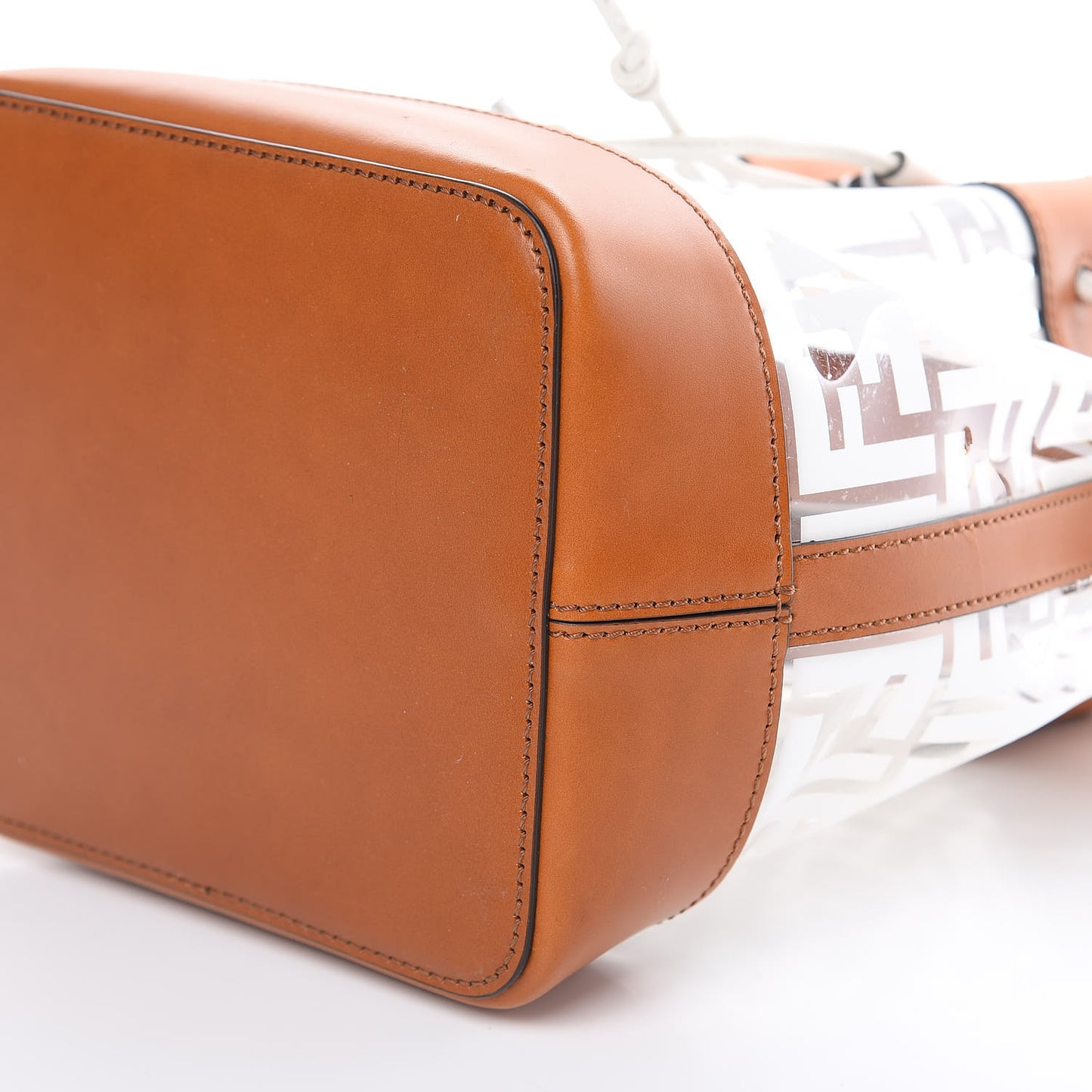 TPU FF Vitello Aura F is Fendi Grande Mon Tresor Bucket Bag White Cuoio