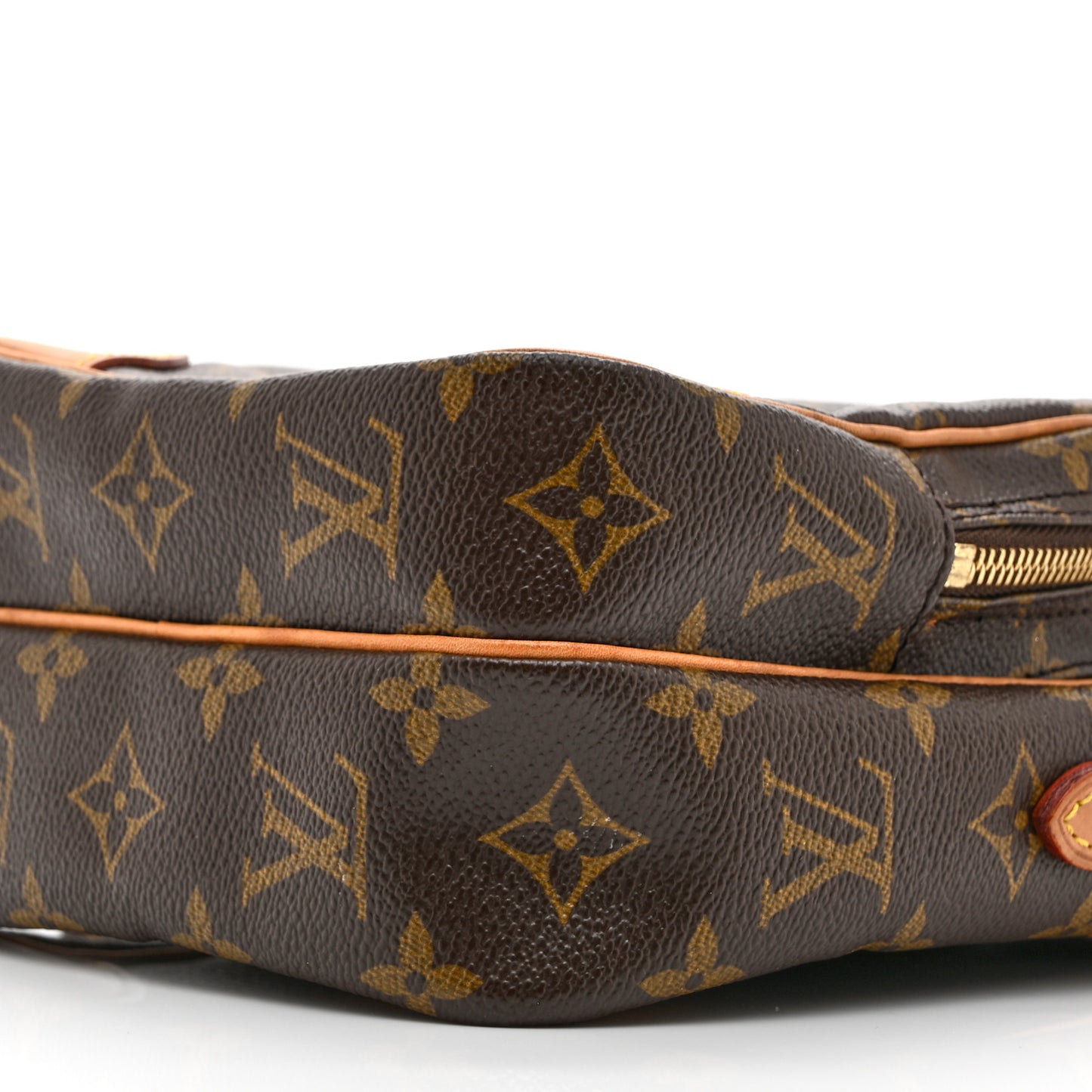 Monogram Amazone