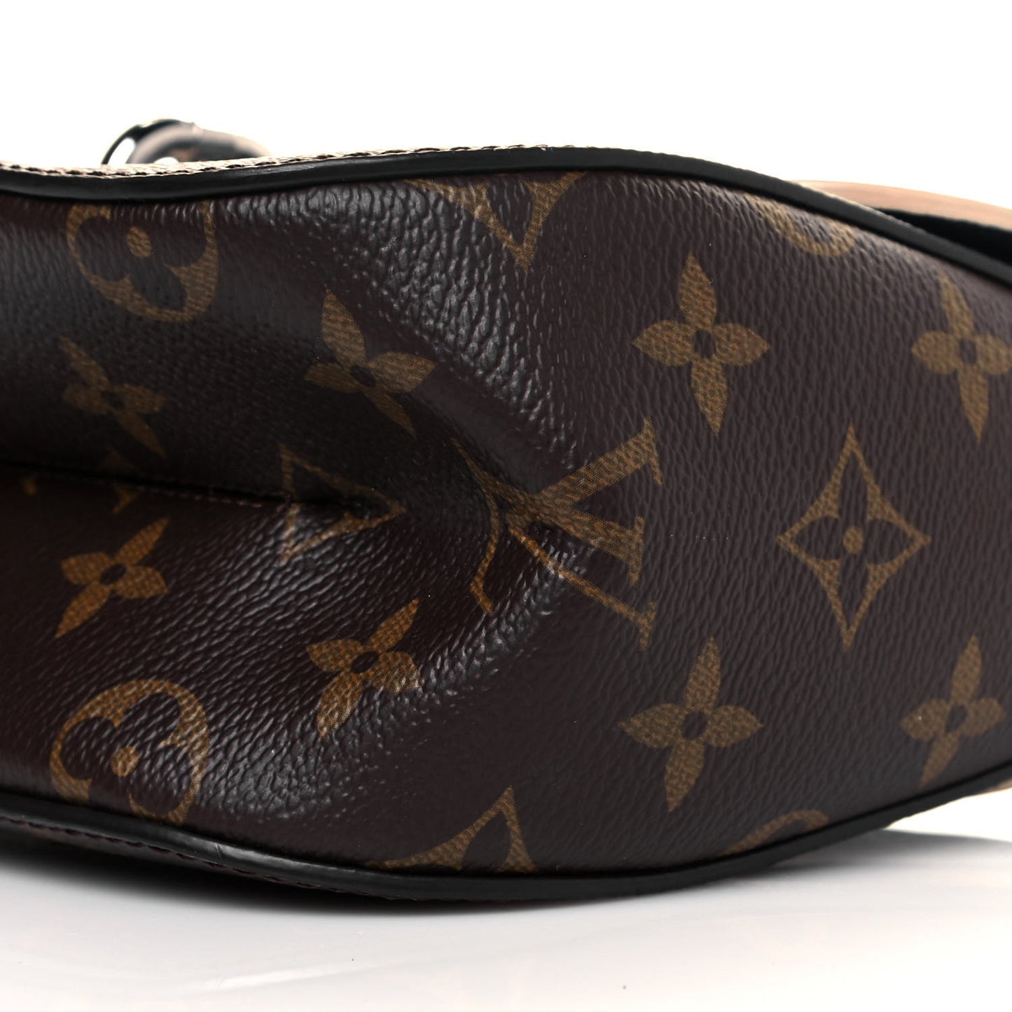 Monogram Chain It Black