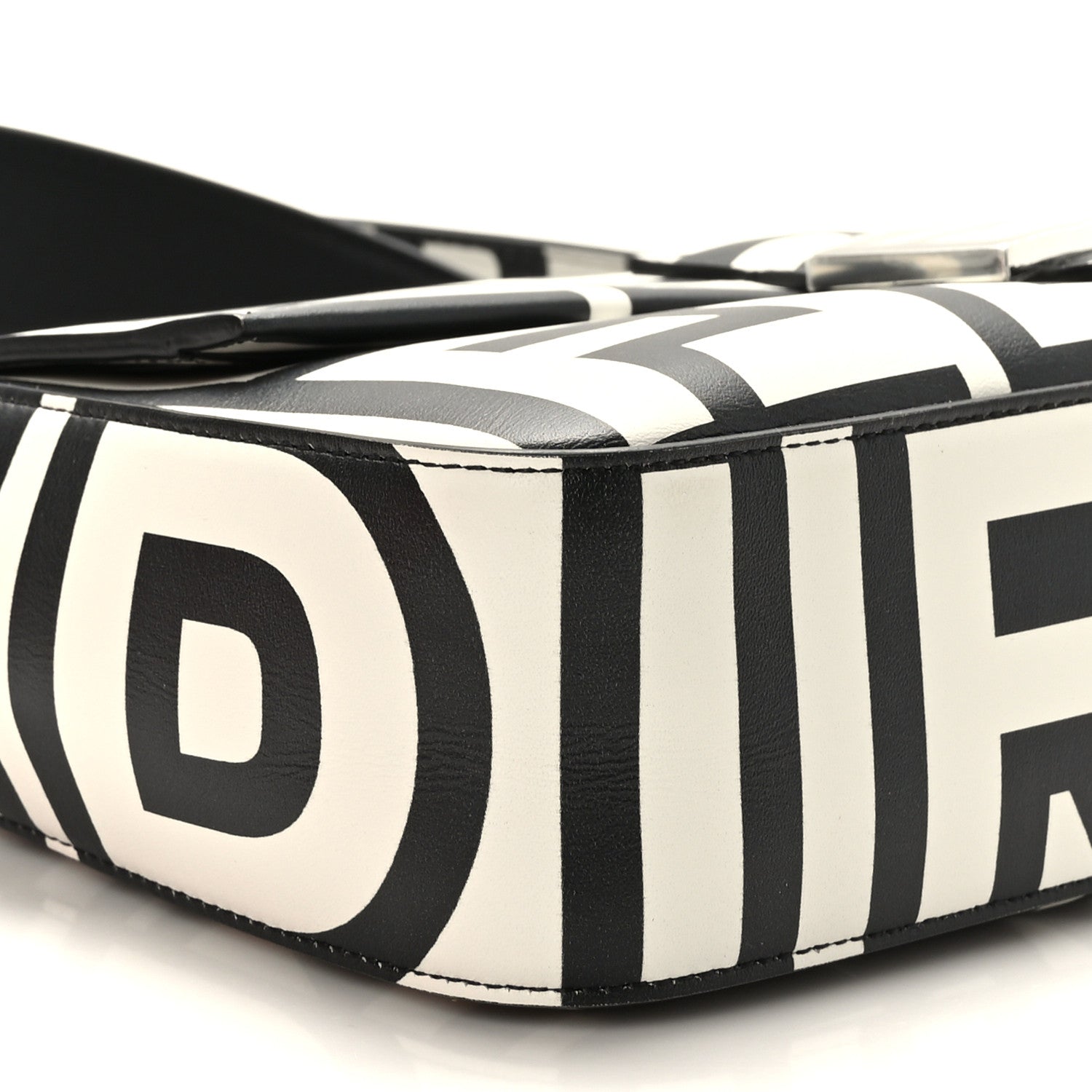 Fendi X MARC JACOBS Vitello Seta Logo Print Baguette White Black 7 of 8