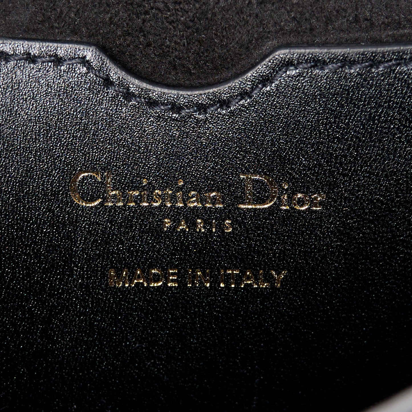 Box Calfskin Medium Bobby Flap Black