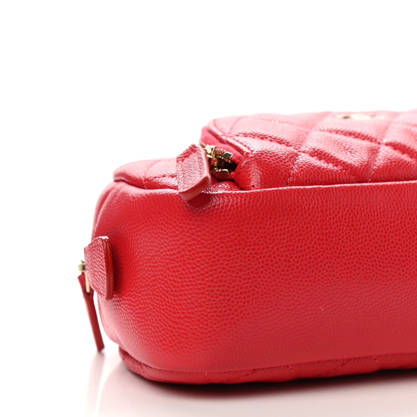 Caviar Quilted Round Cosmetic Case Red