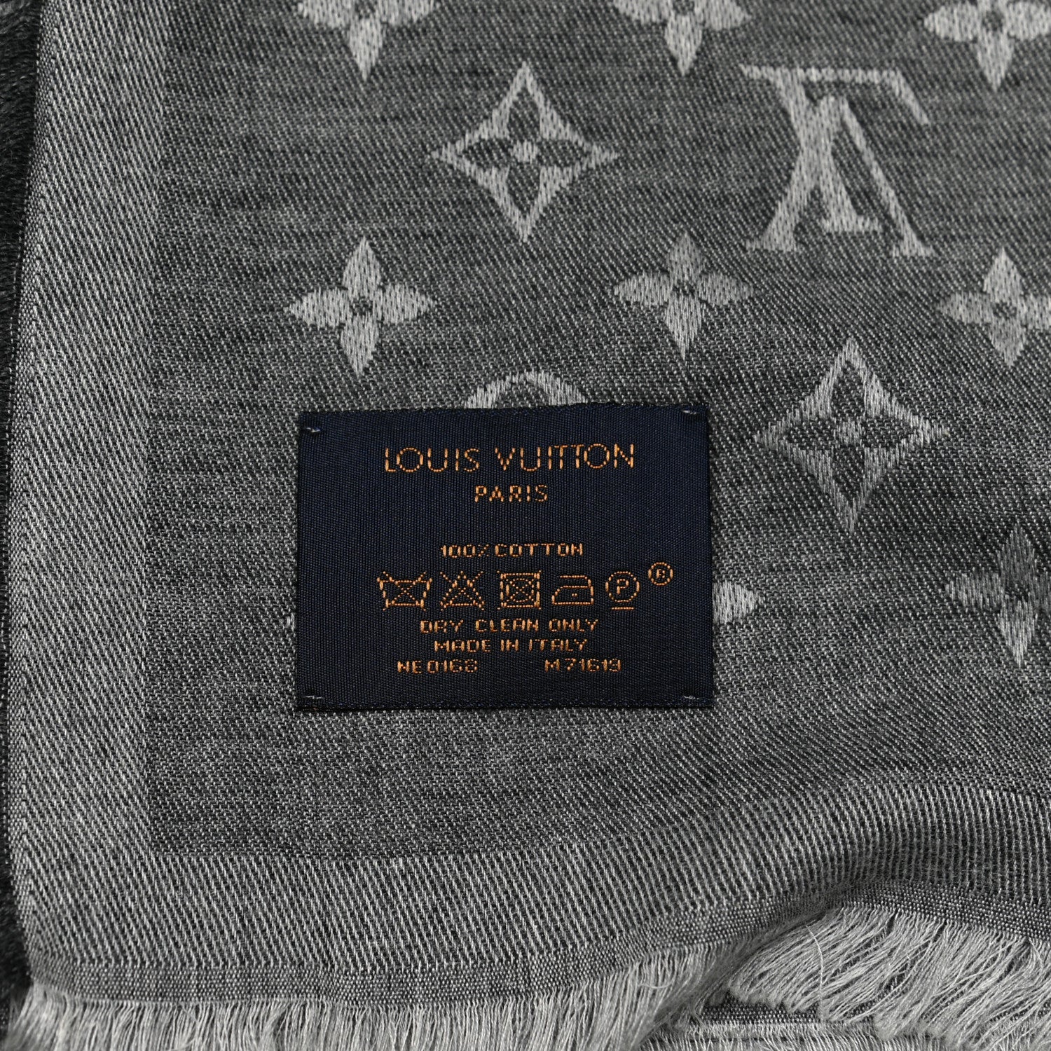 Louis Vuitton Cotton Monogram Essential Stole Gris 3 of 4