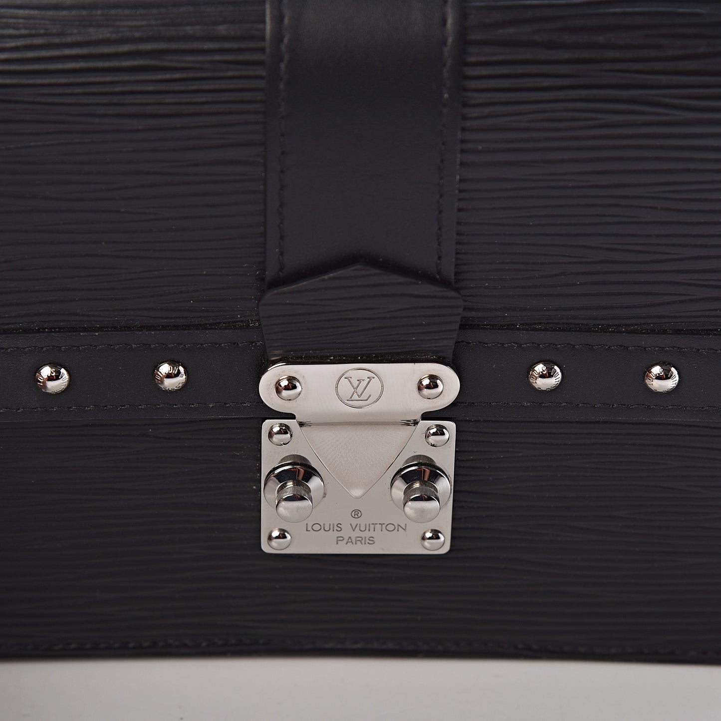 Epi Trunk Chain Wallet Black