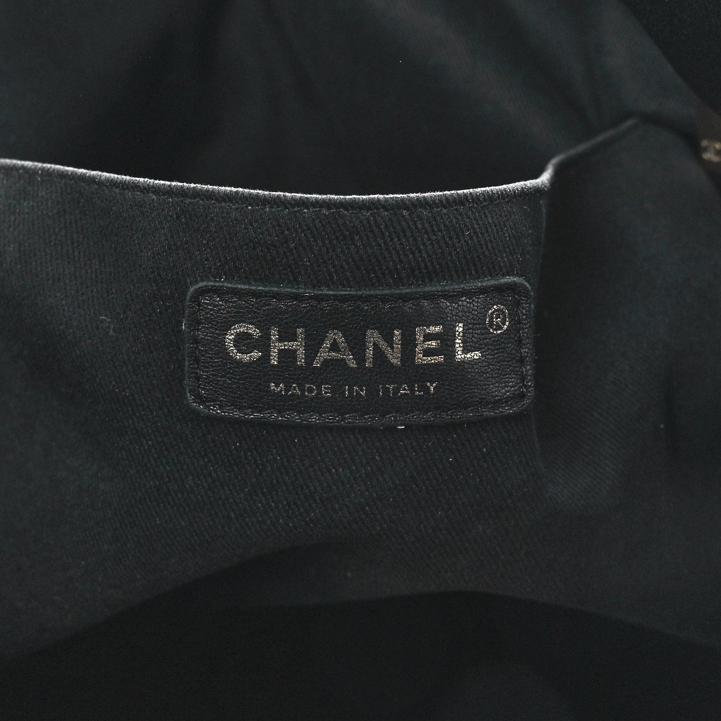 Crumpled Grained Calfskin Zip and Carry Shopping Tote Black