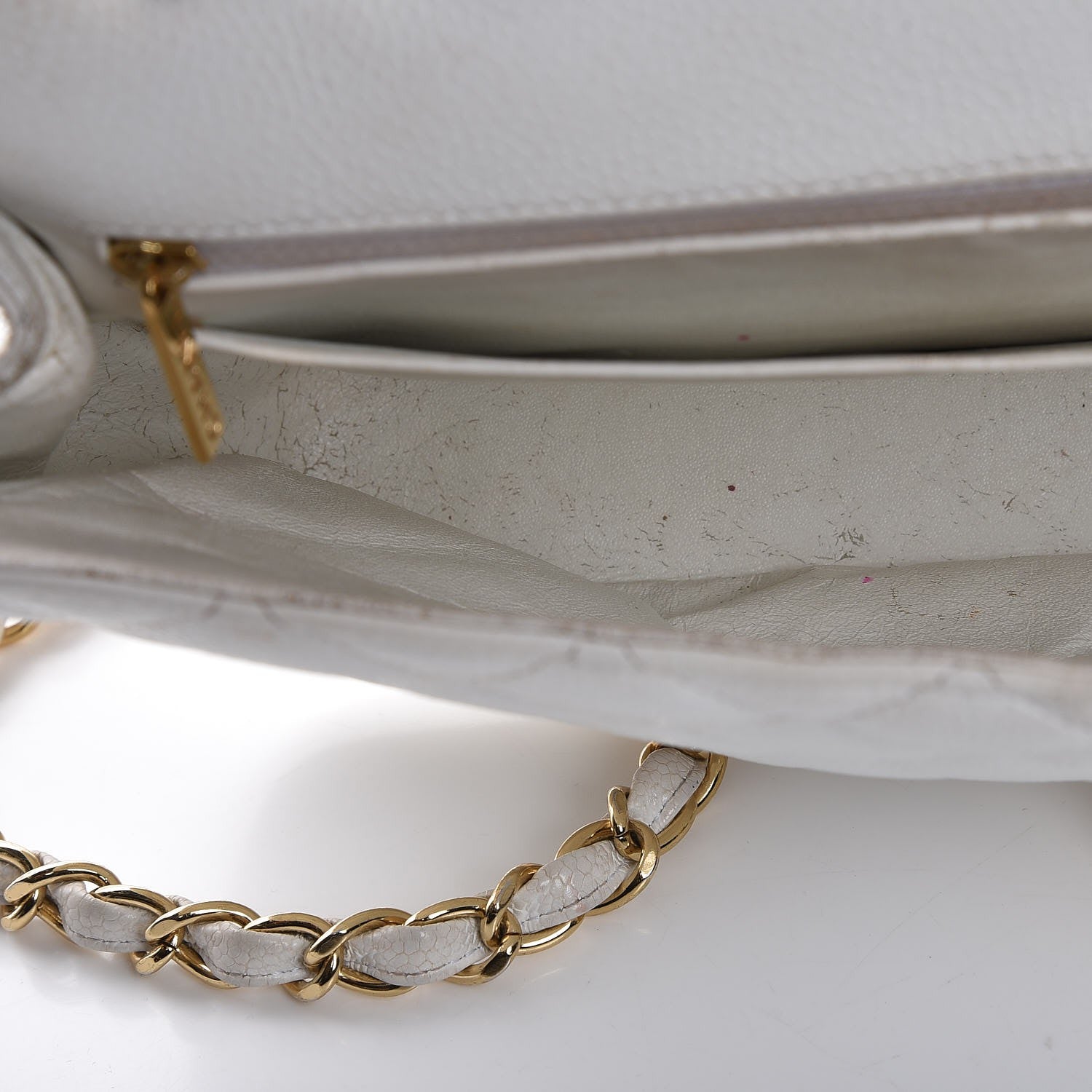 Chanel Caviar Quilted Jumbo Single Flap White 16 of 32