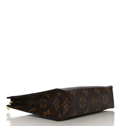Louis Vuitton Monogram Toiletry Pouch 19 4 of 9