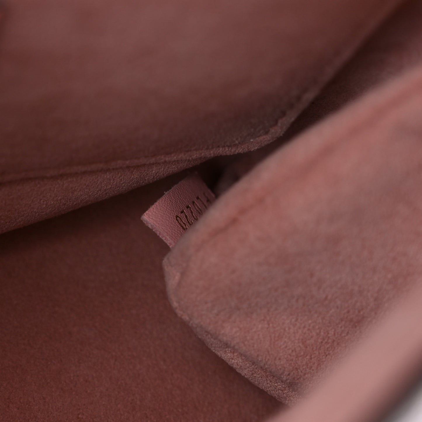 Monogram Locky BB Rose Poudre