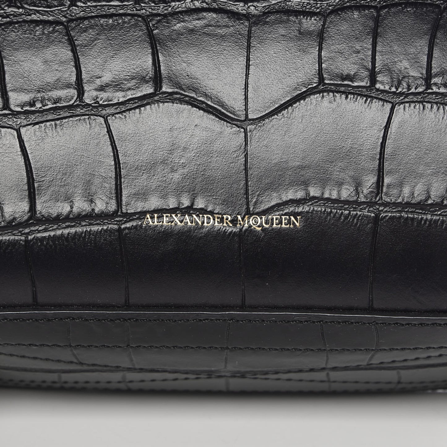 Calfskin Crocodile Embossed Box Shoulder Bag 19 Black
