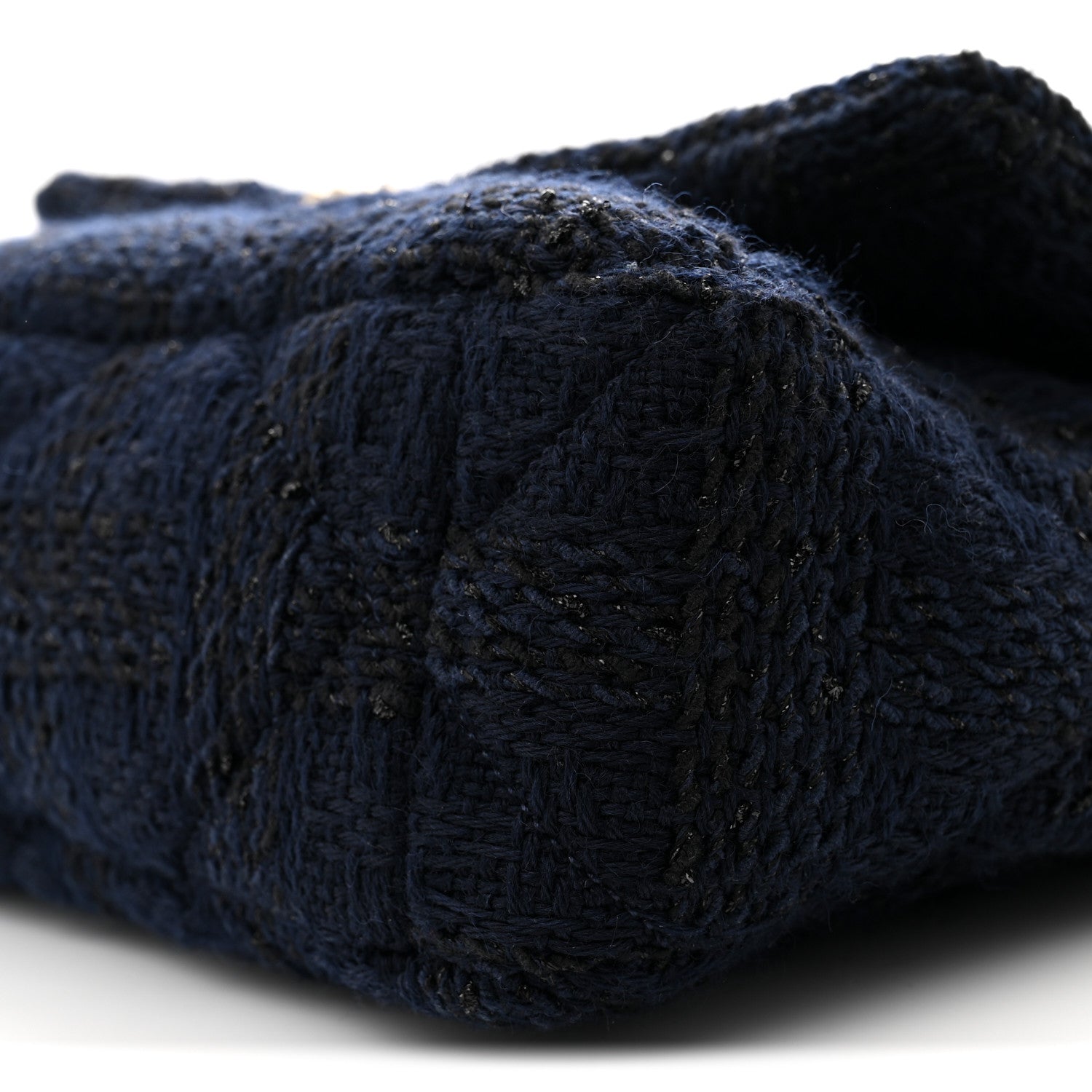 Chanel Tweed Quilted Large Chanel 19 Flap Navy Blue 1887065 Chanel Tweed Quilted Large Chanel 19 Flap Navy Blue 1887065