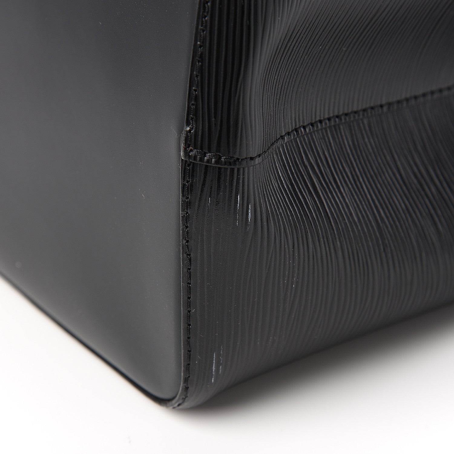 Louis Vuitton Epi Neonoe Black 8 of 9