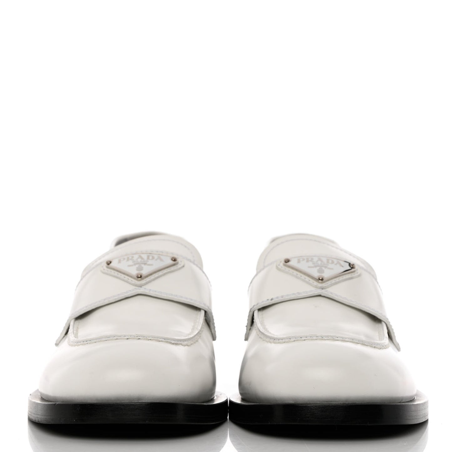 Brushed Calfskin Metal Triangle Logo 20mm Loafers 40 White