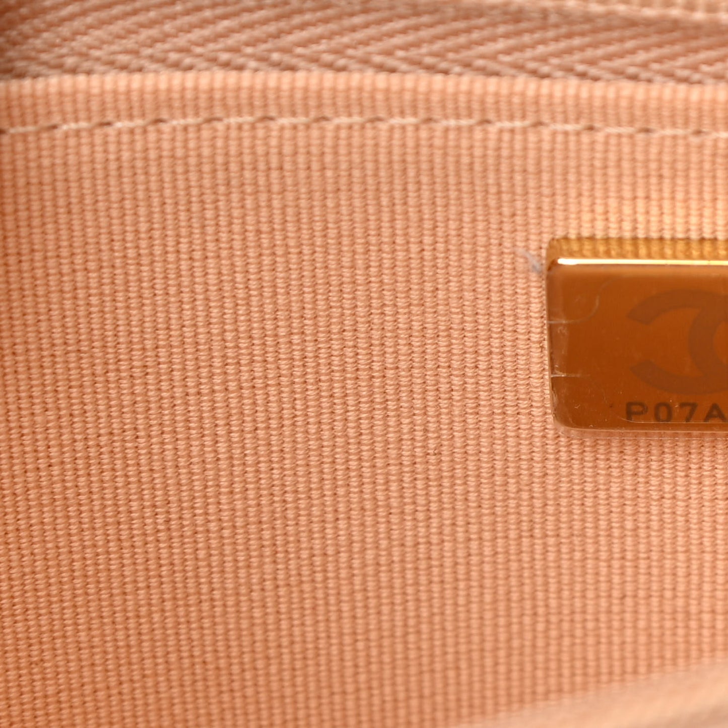 Caviar Quilted Wallet On Chain WOC Beige