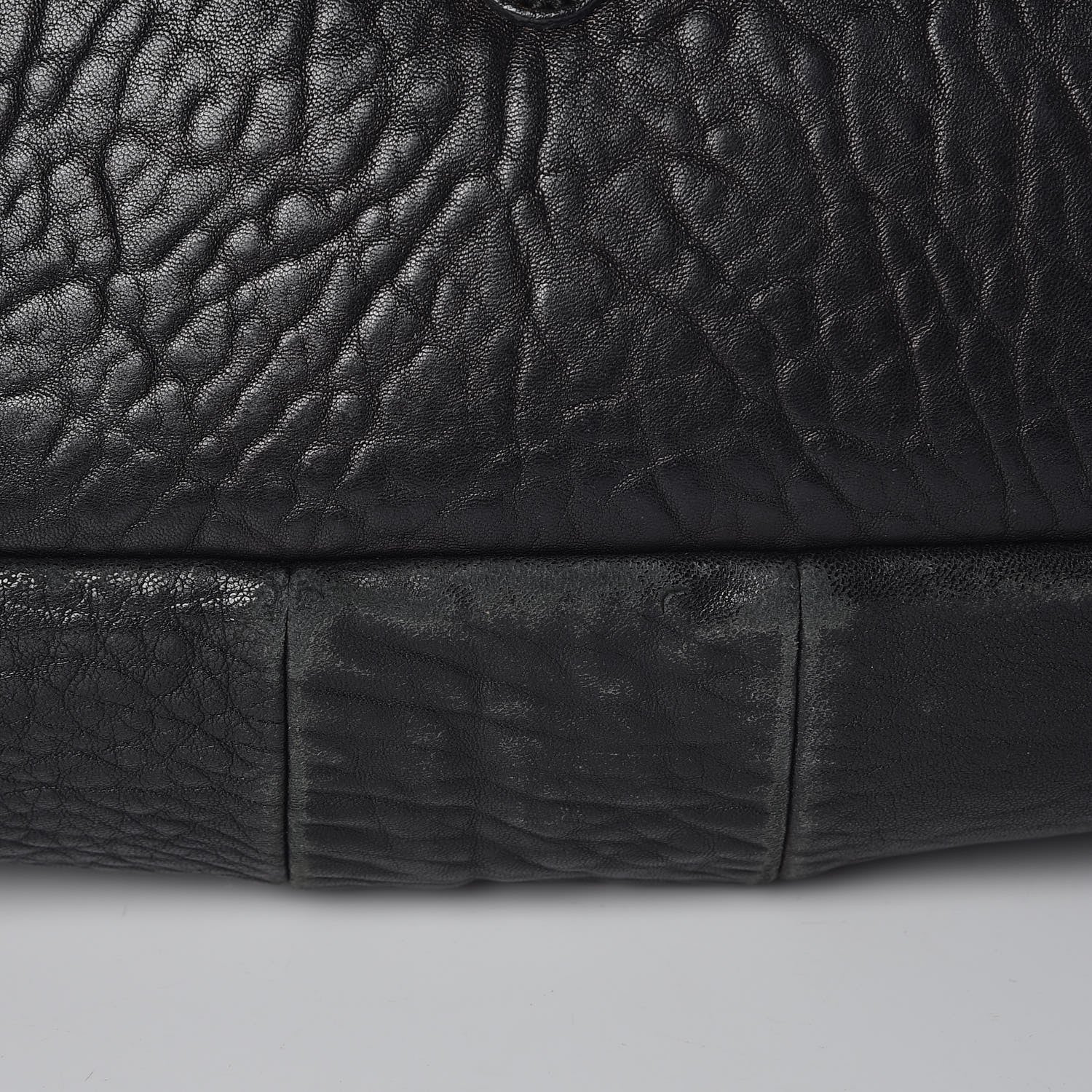 Saint Laurent Pebbled Lambskin Medium Easy Sac Black 16 of 21