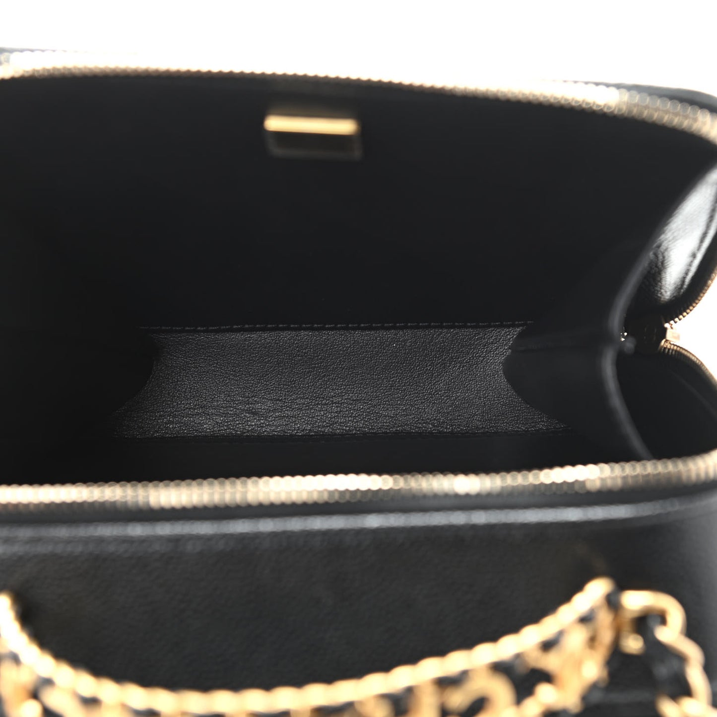 Caviar Quilted Small Pick Me Up Vanity Case Black