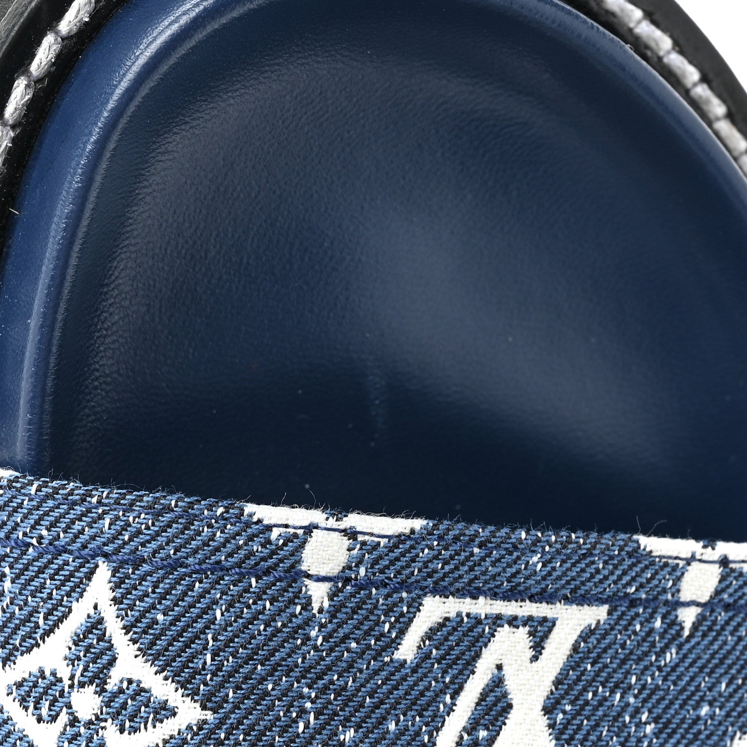 Louis Vuitton Monogram Denim Paseo Flat Comfort Sandals 38.5 Navy Blue 10 of 13
