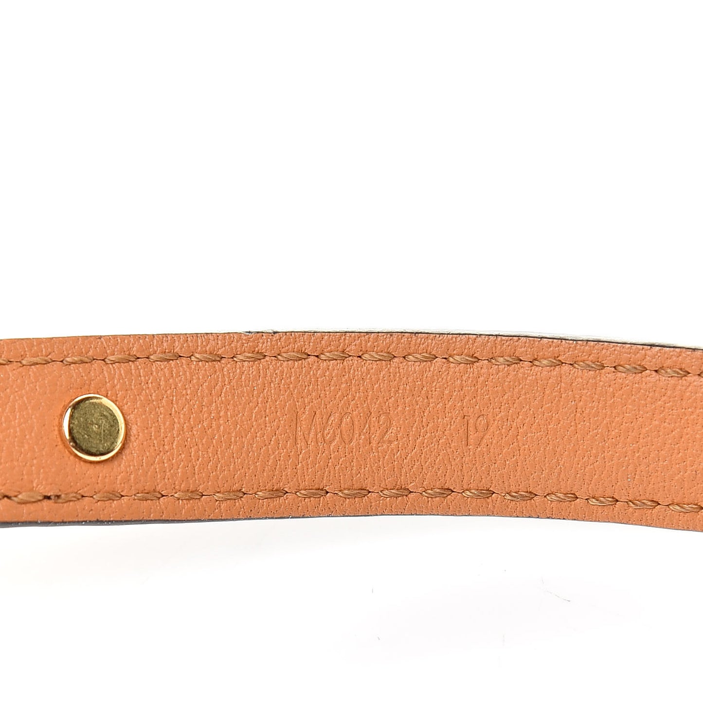 Monogram Essential V Bracelet 19
