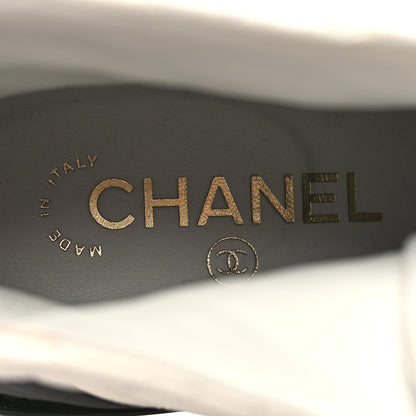 Chanel Shiny Goatskin Calfskin Quilted Lace Up Combat Boots 38.5 White Black 7 of 9