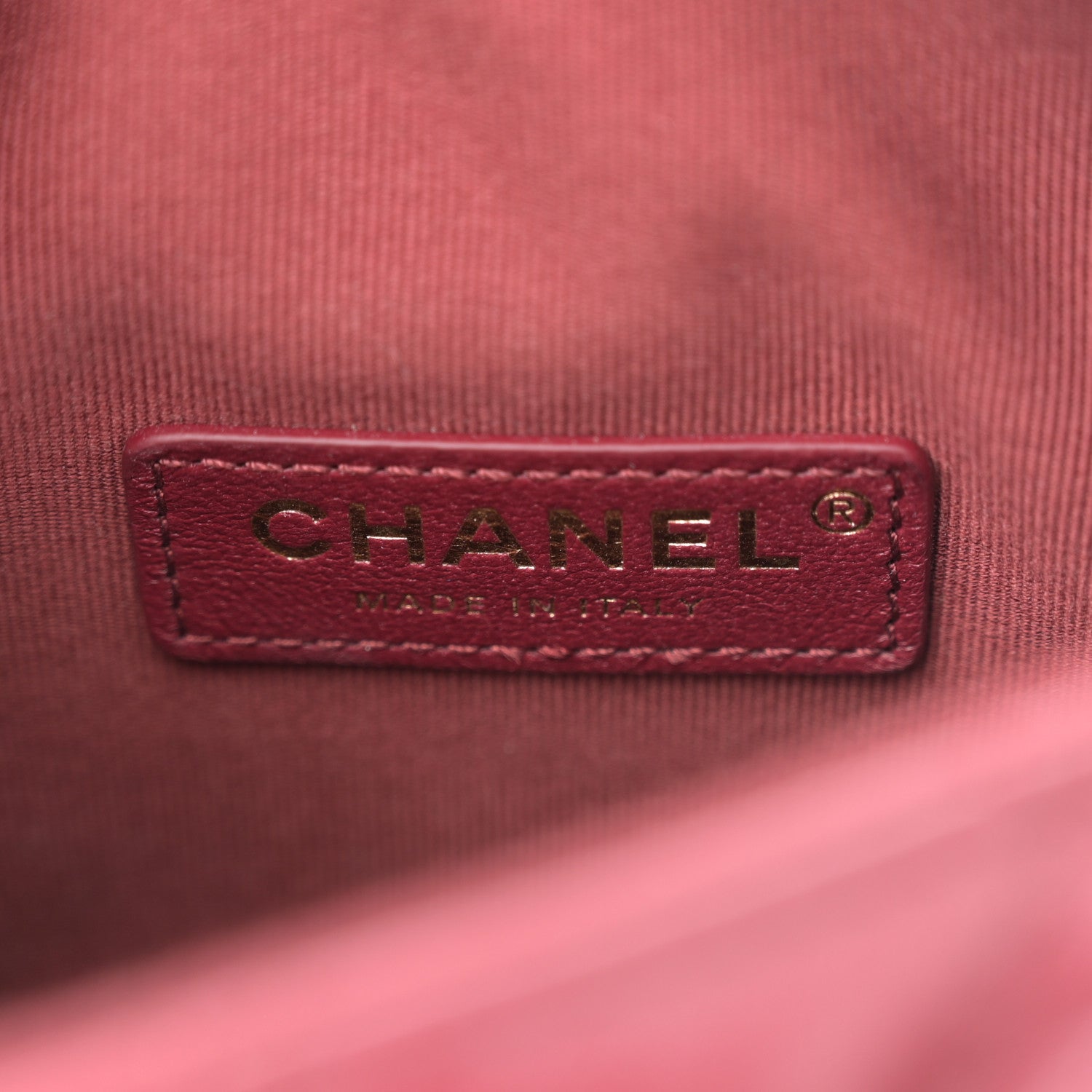 Chanel Shiny Crumpled Lambskin Quilted Small Preppy Pocket Camera Case Burgundy 5 of 10