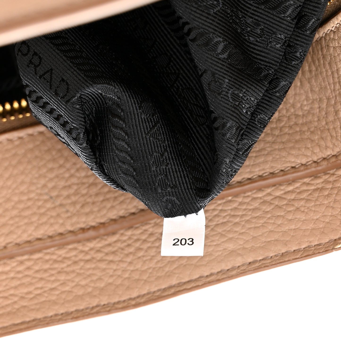 Vitello Phenix Tote Cammeo