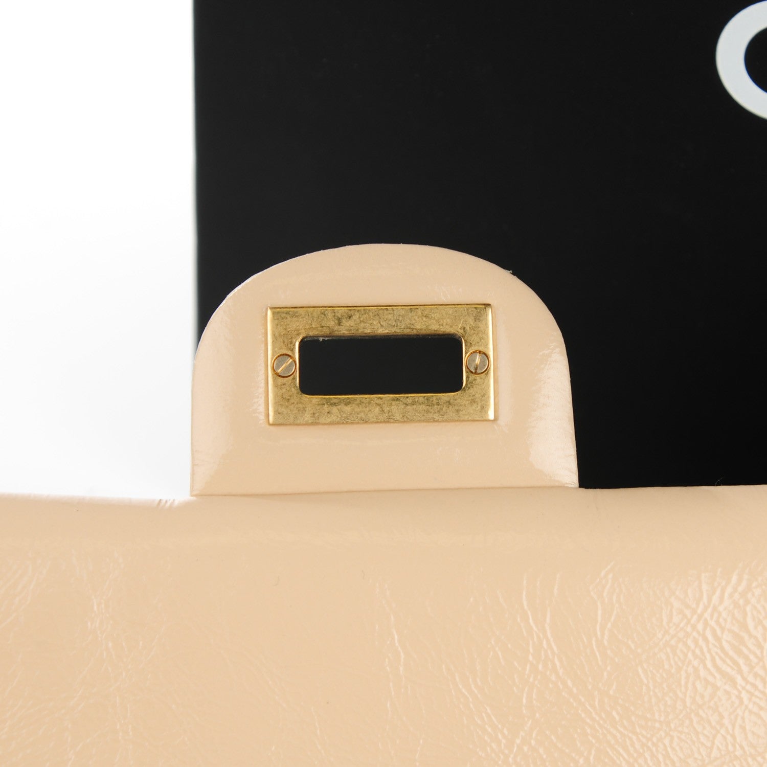 Chanel Distressed Patent Quilted 2.55 Reissue 226 Flap Beige 5 of 8