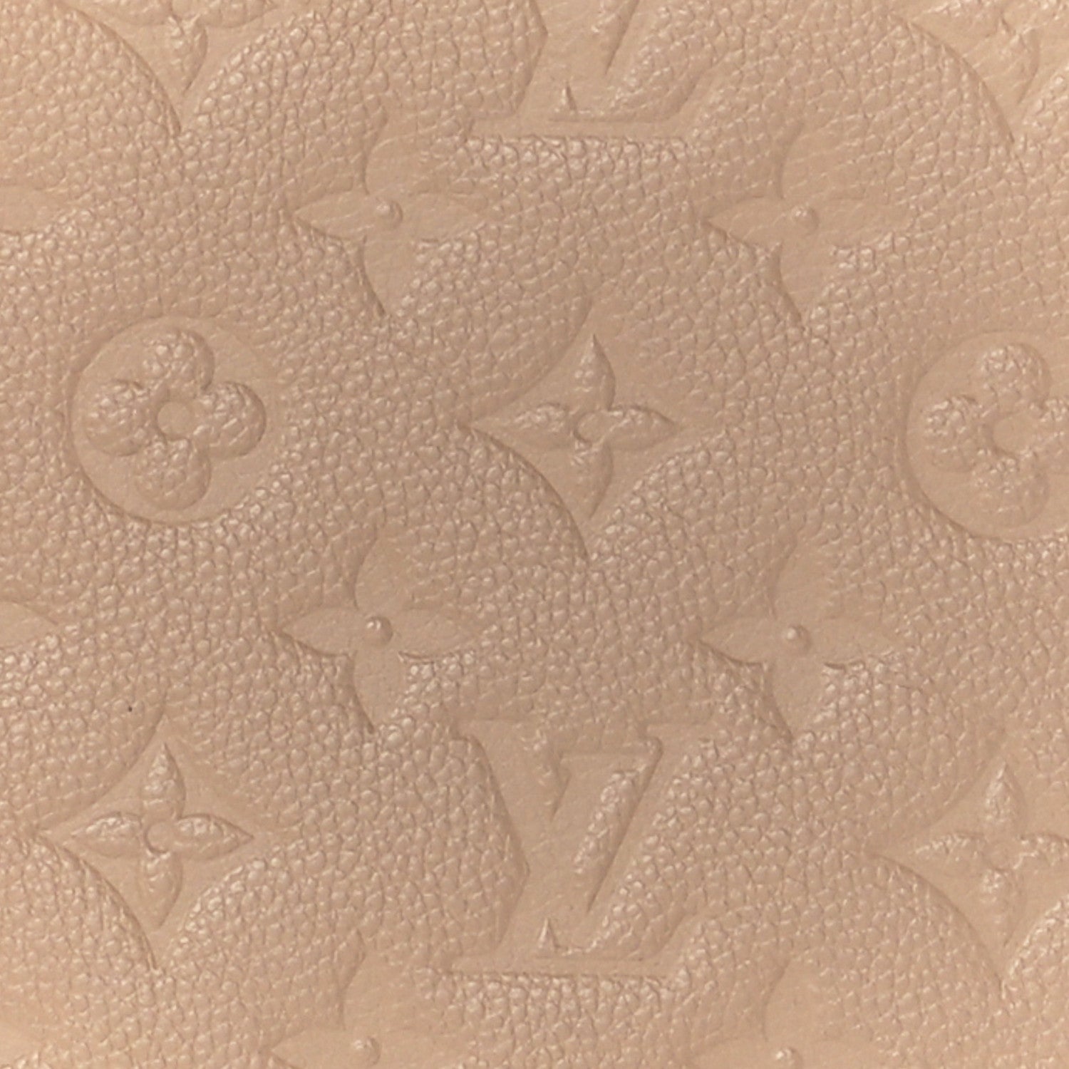Louis Vuitton Empreinte Montaigne MM Papyrus 9 of 12